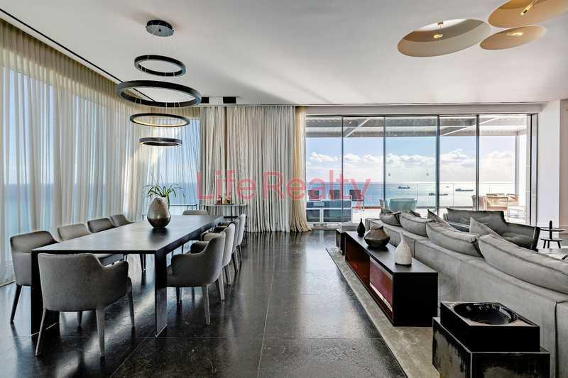 4-bedroom penthouse for sale: https://www.bazaraki.com/adv/5778708_4-bedroom-penthouse-for-sale (www.bazaraki.com)