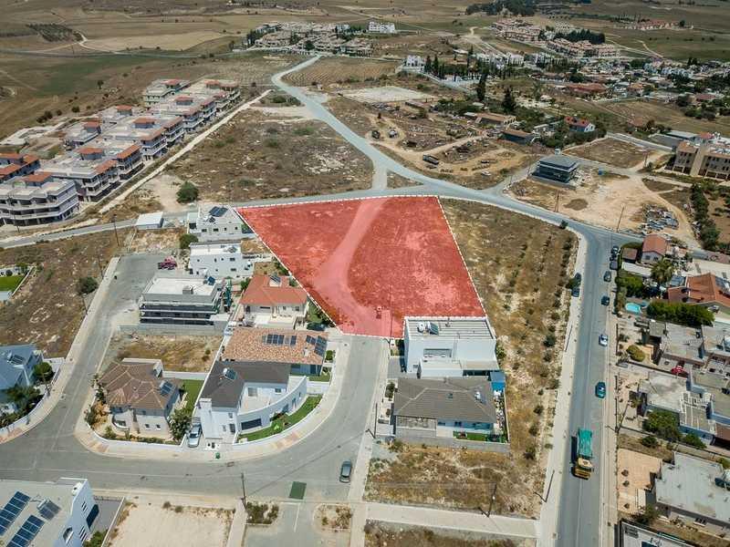 Residential land 4348 m²: https://www.bazaraki.com/adv/5798194_residential-land-4348-m2 (www.bazaraki.com)