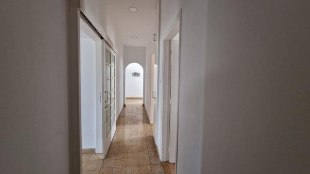3-bedroom house in Larnaca №153302: https://dom.com.cy/en/catalog/rent/153302/ (dom.com.cy)