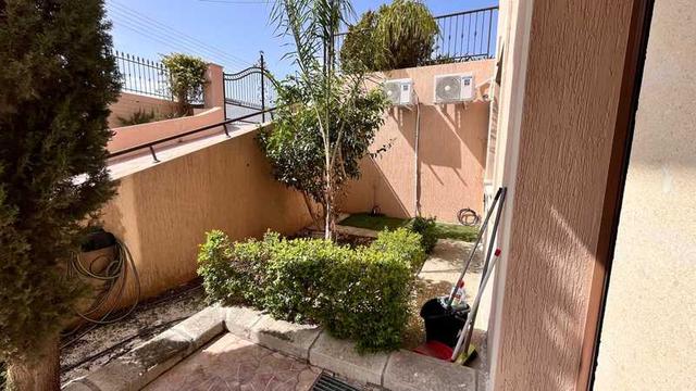 1-bedroom semi-detached to rent: https://www.bazaraki.com/adv/5793947_1-bedroom-semi-detached-to-rent (www.bazaraki.com)