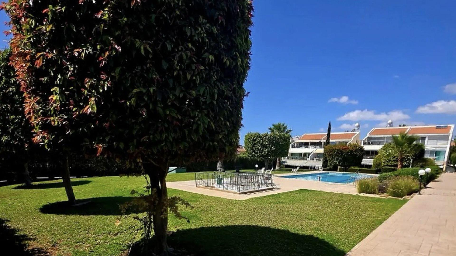 2-bedroom apartment in Limassol №152260: https://dom.com.cy/en/catalog/rent/152260/ (dom.com.cy)