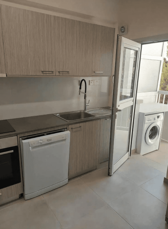 3-bedroom apartment to rent: https://www.bazaraki.com/adv/5795636_3-bedroom-apartment-to-rent (www.bazaraki.com)