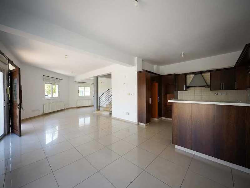 3-bedroom semi-detached for sale: https://www.bazaraki.com/adv/5797601_3-bedroom-semi-detached-for-sale (www.bazaraki.com)
