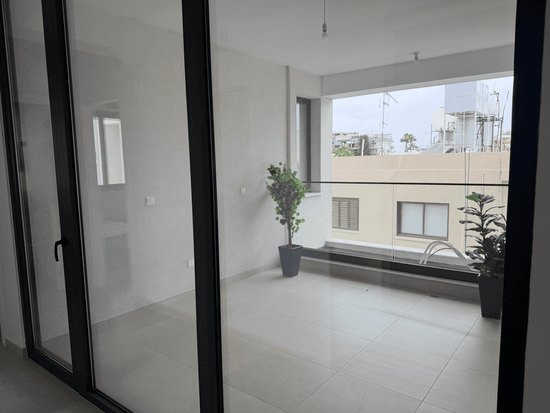 2-bedroom apartment to rent: https://www.bazaraki.com/adv/5793492_2-bedroom-apartment-to-rent (www.bazaraki.com)