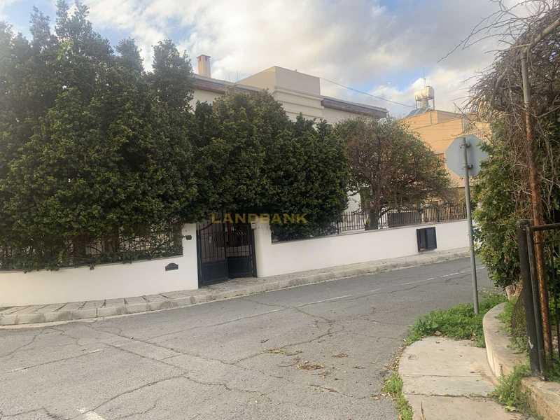 5-bedroom detached house for sale: https://www.bazaraki.com/adv/5790572_5-bedroom-detached-house-for-sale (www.bazaraki.com)