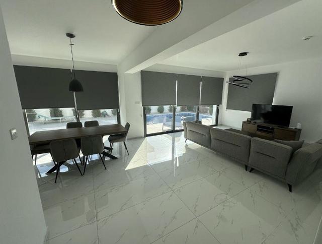 4-bedroom villa in Larnaca №153999: https://dom.com.cy/en/catalog/rent/153999/ (dom.com.cy)