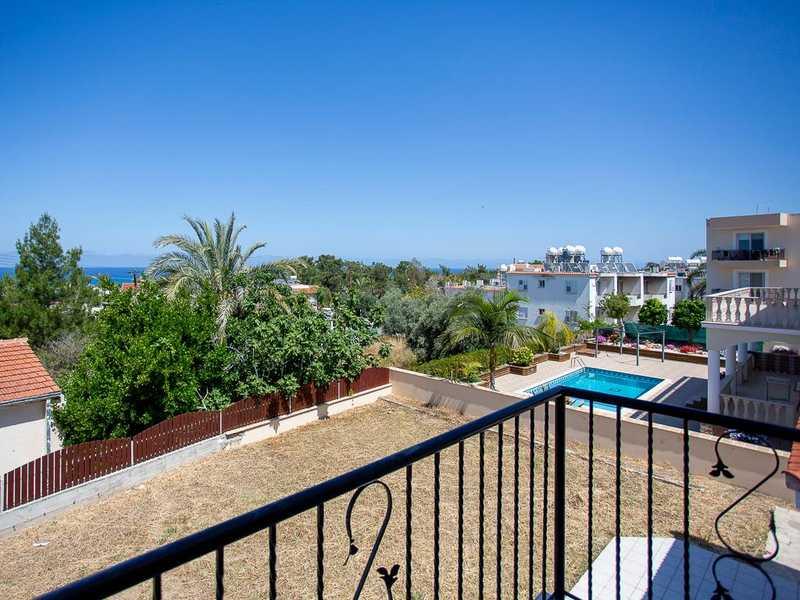 4-bedroom villa for sale: https://www.bazaraki.com/adv/5797316_4-bedroom-villa-for-sale (www.bazaraki.com)