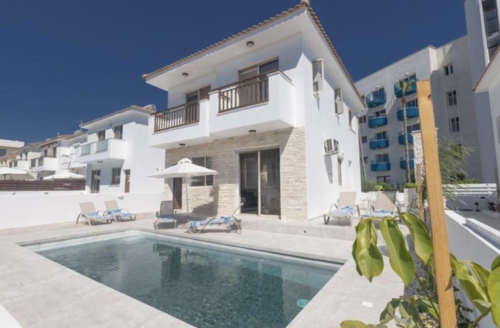 3-bedroom house in Famagusta №153794: https://dom.com.cy/en/catalog/rent/153794/ (dom.com.cy)