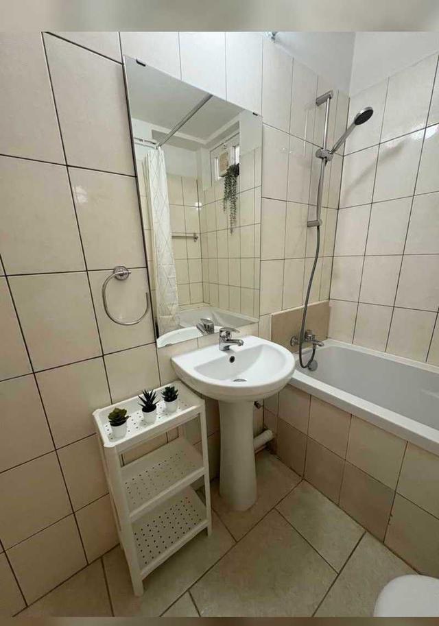  1-bedroom apartment to rent: https://www.bazaraki.com/adv/5789281_1-bedroom-apartment-to-rent (www.bazaraki.com)