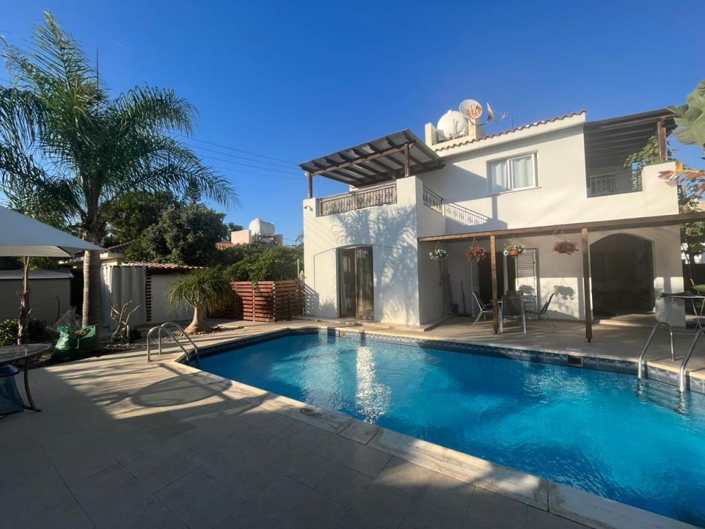 4 Bedroom Detached House For Sale: https://www.zyprus.com/property/39392/4-bedrooms-house-detached-house-in-emba-paphos (www.zyprus.com)