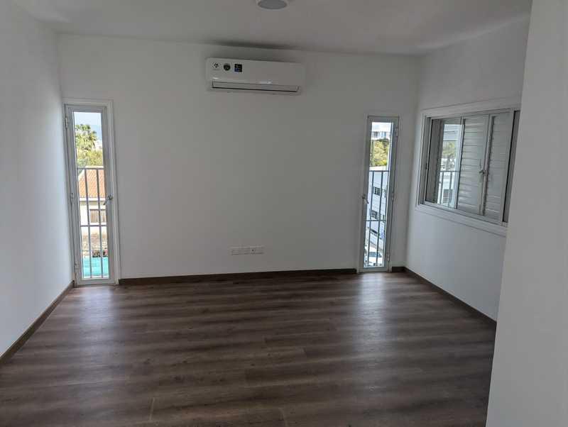 3-bedroom apartment for sale: https://www.bazaraki.com/adv/5794609_3-bedroom-apartment-for-sale (www.bazaraki.com)