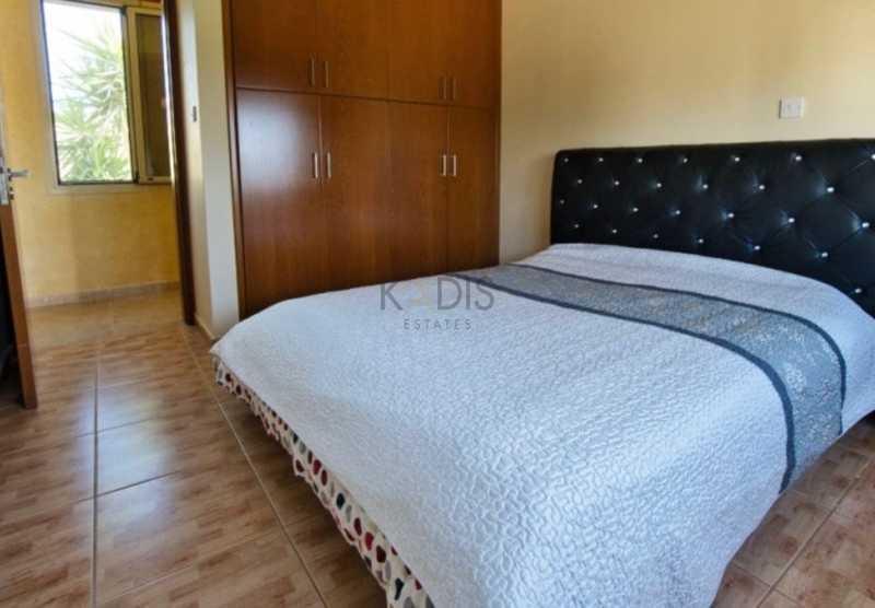 3-bedroom villa for sale: https://www.bazaraki.com/adv/5787037_3-bedroom-villa-for-sale (www.bazaraki.com)