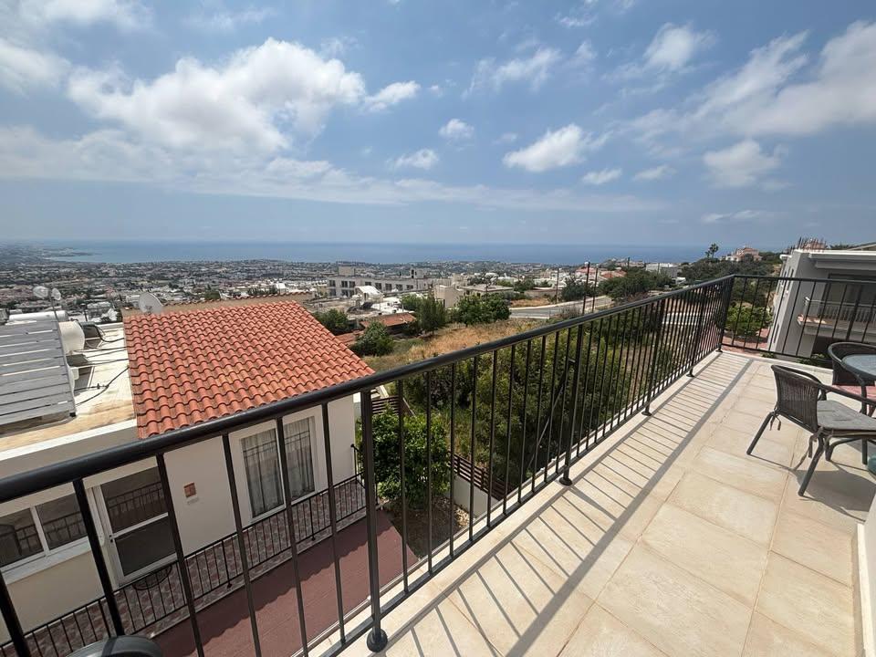 2 beds 1 bath Flat/apartment: https://www.facebook.com/marketplace/item/2848408678695148 (www.facebook.com)