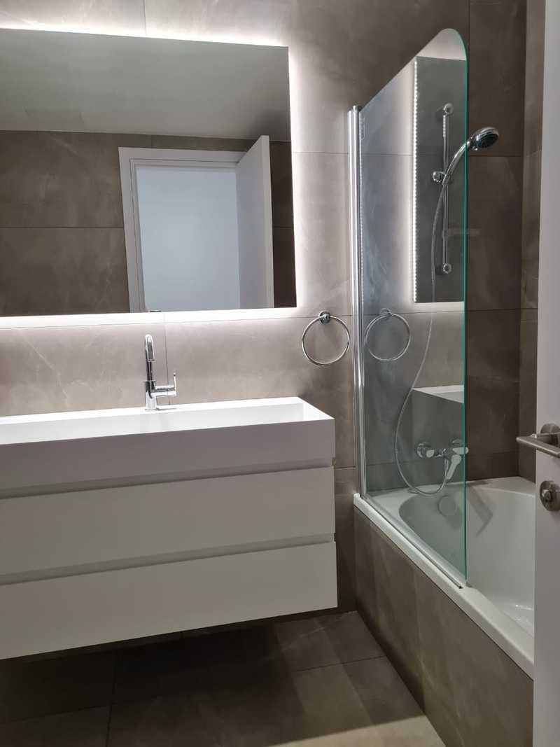 3-bedroom penthouse for sale: https://www.bazaraki.com/adv/5794749_3-bedroom-penthouse-for-sale (www.bazaraki.com)