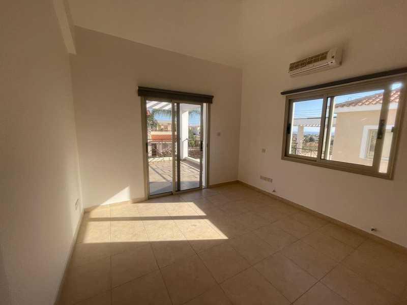 3-bedroom villa to rent: https://www.bazaraki.com/adv/5795067_3-bedroom-villa-to-rent (www.bazaraki.com)