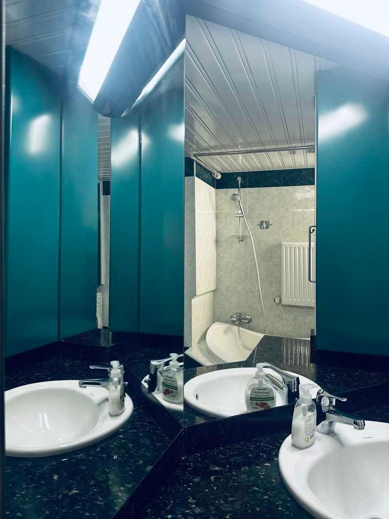 2-bedroom apartment to rent: https://www.bazaraki.com/adv/5799583_2-bedroom-apartment-to-rent (www.bazaraki.com)