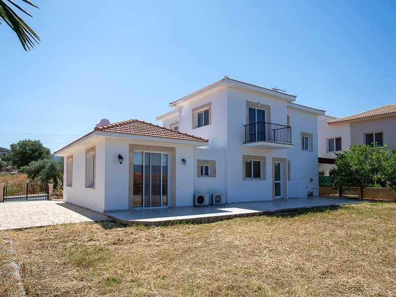 4-bedroom villa for sale: https://www.bazaraki.com/adv/5797316_4-bedroom-villa-for-sale (www.bazaraki.com)