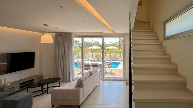 New 4-bedroom villa in Famagusta № 152536: https://dom.com.cy/en/catalog/sale/152536/ (dom.com.cy)