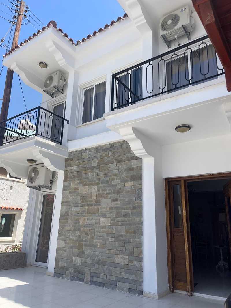 3-bedroom detached house to rent: https://www.bazaraki.com/adv/5791202_3-bedroom-detached-house-to-rent (www.bazaraki.com)