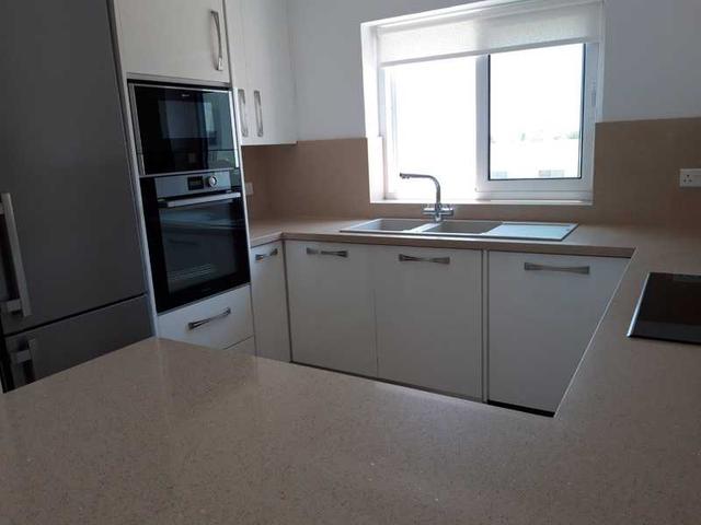 3-bedroom apartment to rent: https://www.bazaraki.com/adv/5791216_3-bedroom-apartment-to-rent (www.bazaraki.com)