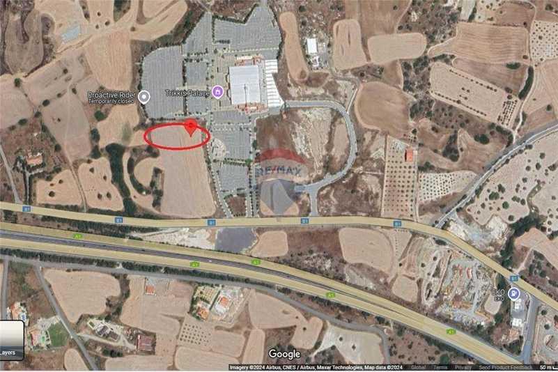 Residential land 3679 m²: https://www.bazaraki.com/adv/5798158_residential-land-3679-m2 (www.bazaraki.com)
