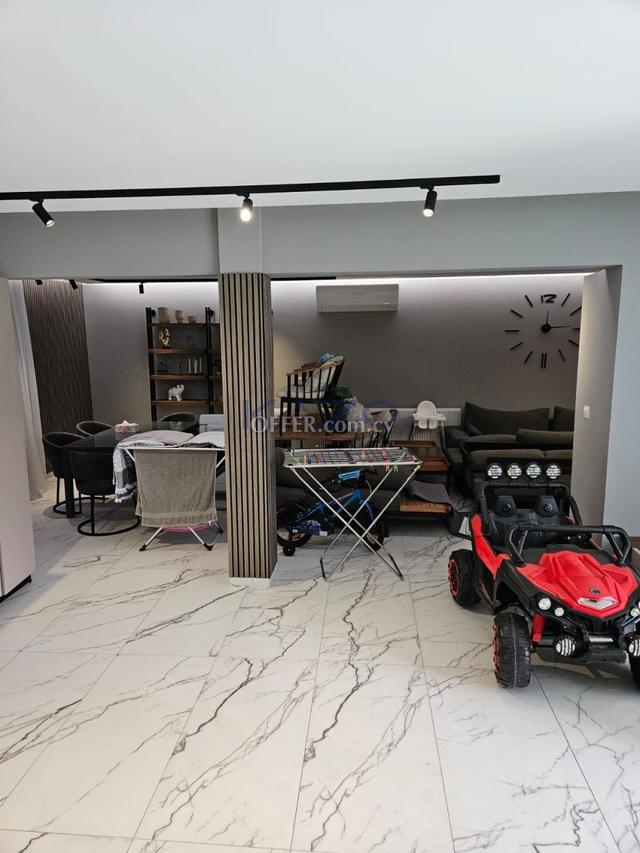 Modern 5 Bedroom Villa with Pool in Germasoyeia: https://www.offer.com.cy/en/modern-5-bedroom-villa-with-pool-in-germasoyeia/21-816293/ (www.offer.com.cy)