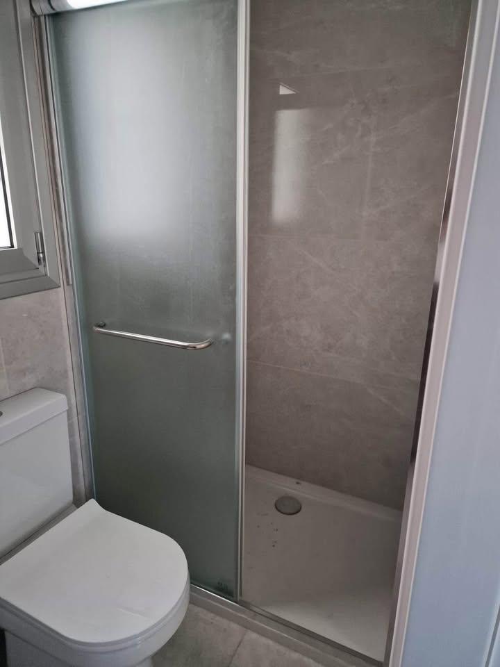 2 bedroom apartment for rent in Mesa Geitoni: https://www.facebook.com/marketplace/item/1257993765972319 (www.facebook.com)
