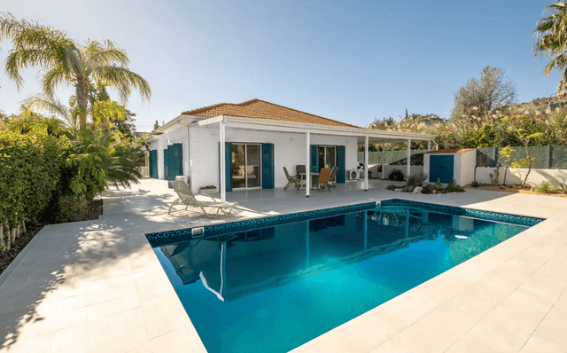 3-bedroom detached house for sale: https://www.bazaraki.com/adv/5793134_3-bedroom-detached-house-for-sale (www.bazaraki.com)
