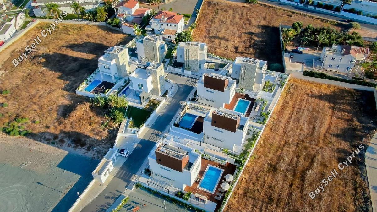 4 Bedroom Detached house for sale in Ayia Napa, Famagusta: https://www.buysellcyprus.com/property-for-sale/famagusta/ayia-napa/4-bed-detached-house-for-sale-ayia-napa-famagusta-1792694.html (www.buysellcyprus.com)
