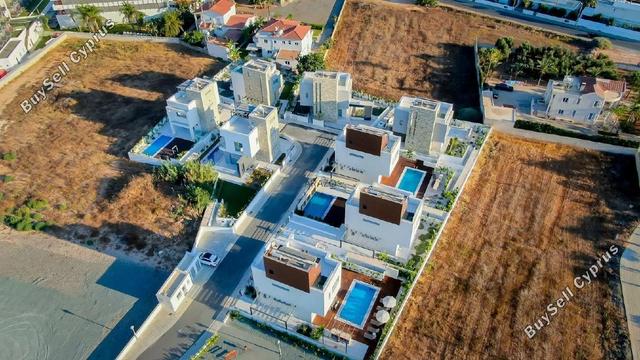 4 Bedroom Detached house for sale in Ayia Napa, Famagusta: https://www.buysellcyprus.com/property-for-sale/famagusta/ayia-napa/4-bed-detached-house-for-sale-ayia-napa-famagusta-1792694.html (www.buysellcyprus.com)