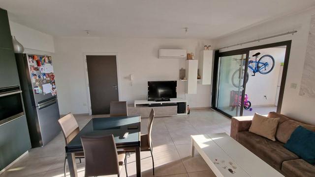 2 bedroom apartment for sale 84m2: https://www.facebook.com/marketplace/item/9660408190745430 (www.facebook.com)