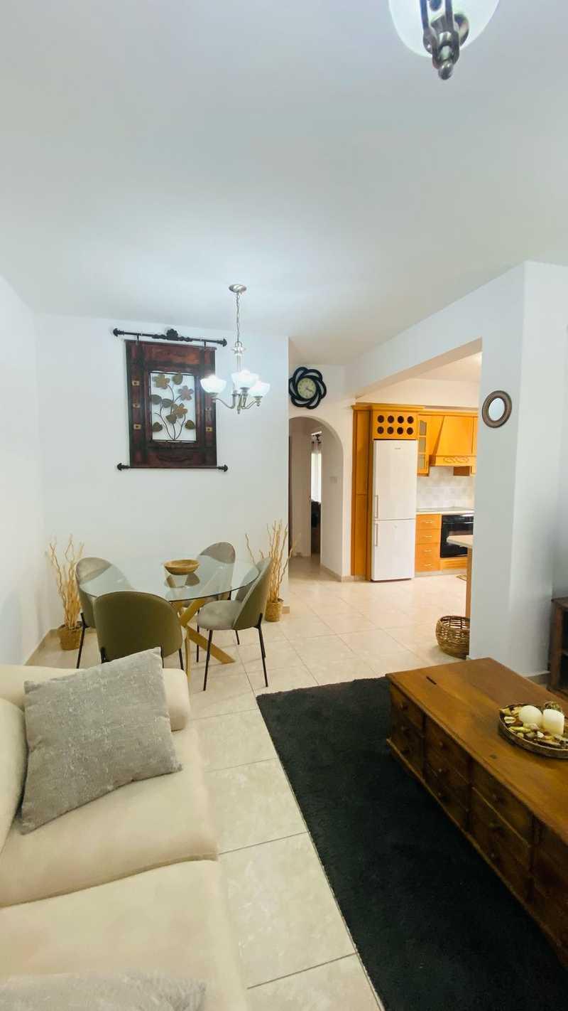 2-bedroom apartment to rent: https://www.bazaraki.com/adv/5765289_2-bedroom-apartment-to-rent (www.bazaraki.com)
