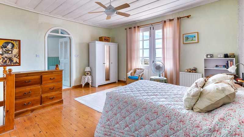3-bedroom semi-detached for sale: https://www.bazaraki.com/adv/5795159_3-bedroom-semi-detached-for-sale (www.bazaraki.com)