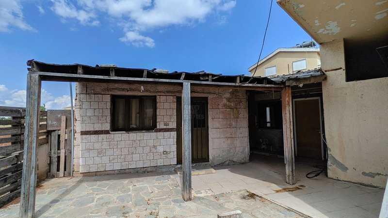 Shop in frenaros: https://www.bazaraki.com/adv/5790377_shop-in-frenaros (www.bazaraki.com)