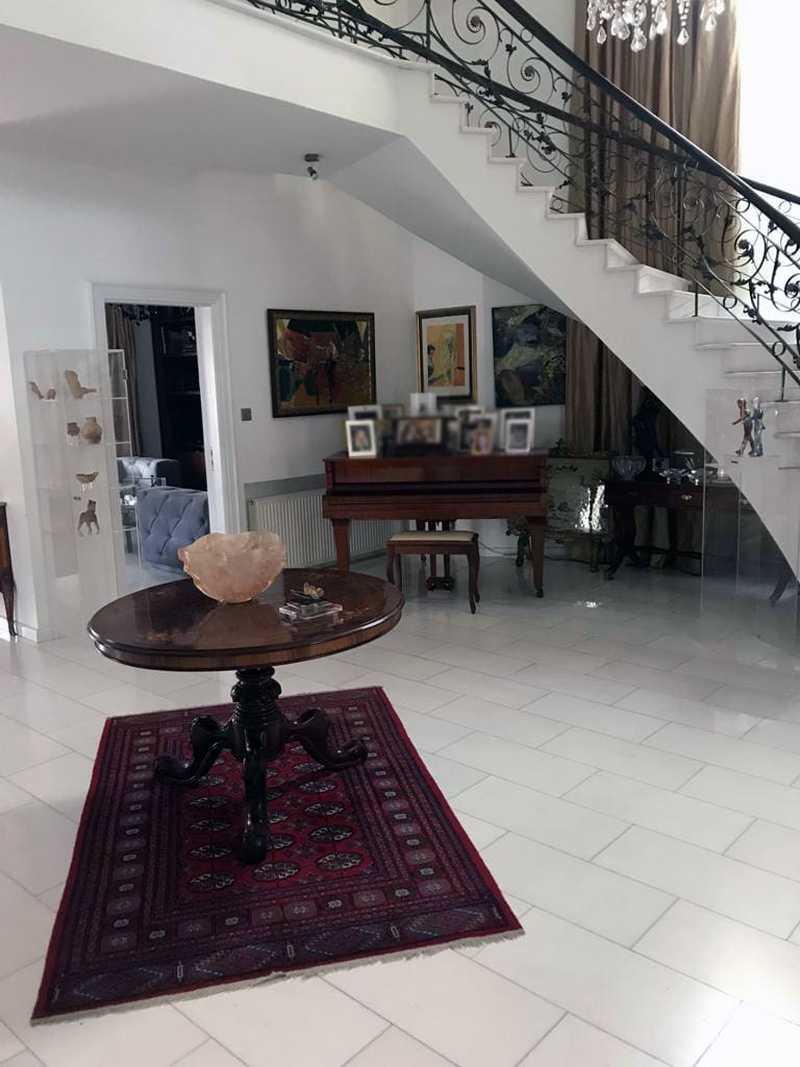 5-bedroom detached house for sale: https://www.bazaraki.com/adv/5798307_5-bedroom-detached-house-for-sale (www.bazaraki.com)