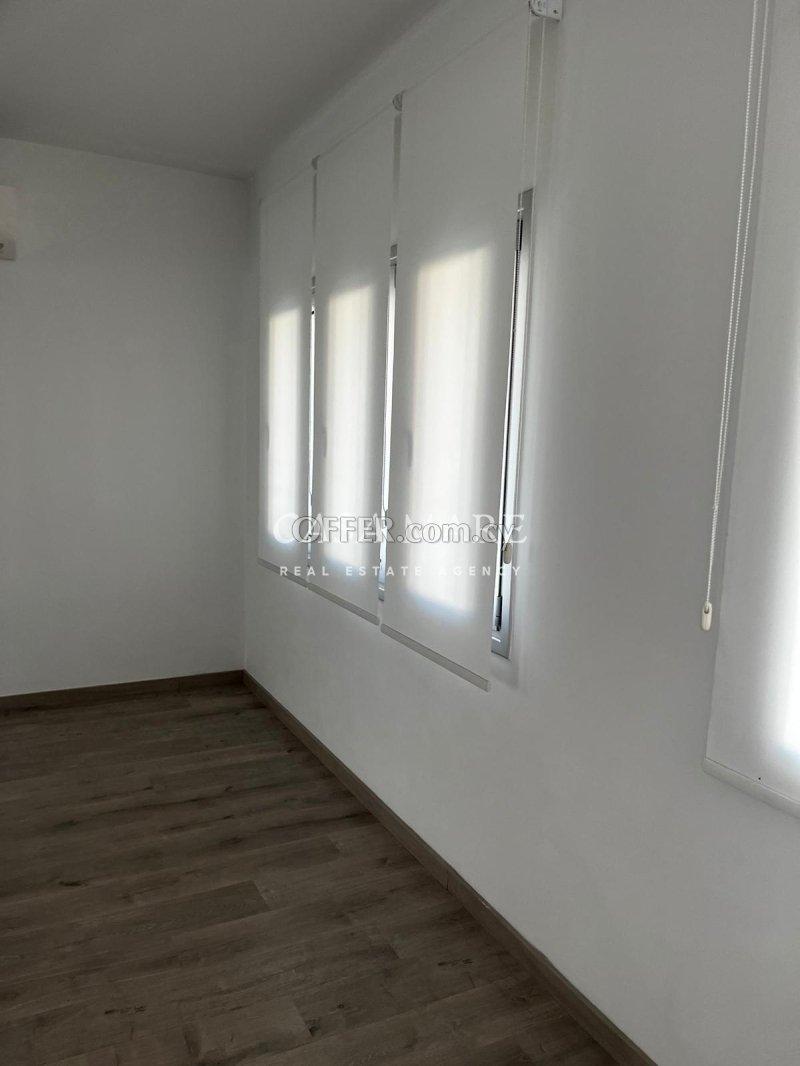 Three-Bedroom House in Egκomi: https://www.offer.com.cy/en/three-bedroom-house-in-egκomi/21-816636/ (www.offer.com.cy)