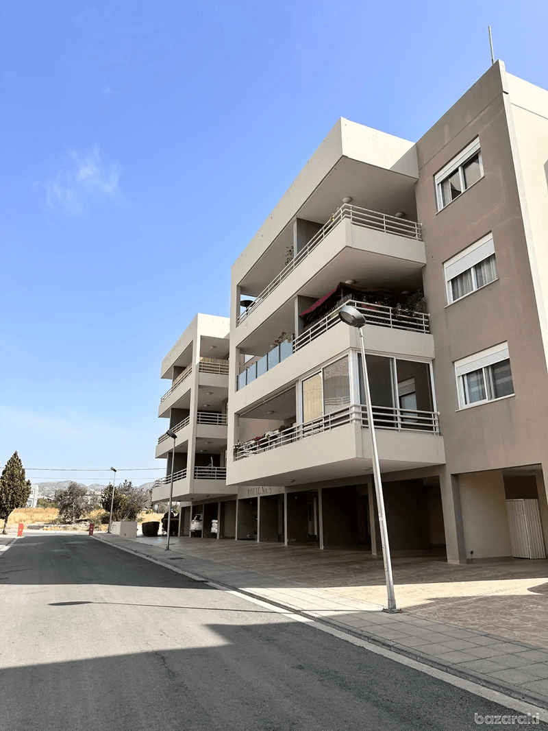 3-bedroom apartment to rent: https://www.bazaraki.com/adv/5795180_3-bedroom-apartment-to-rent (www.bazaraki.com)