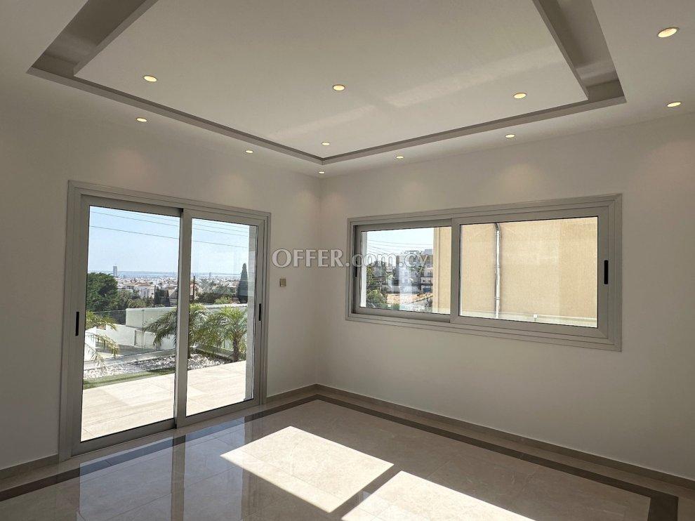 4 Bed Detached Villa for sale in Agios Athanasios, Limassol: https://www.offer.com.cy/en/4-bed-detached-villa-for-sale-in-agios-athanasios-limassol/21-816734/ (www.offer.com.cy)