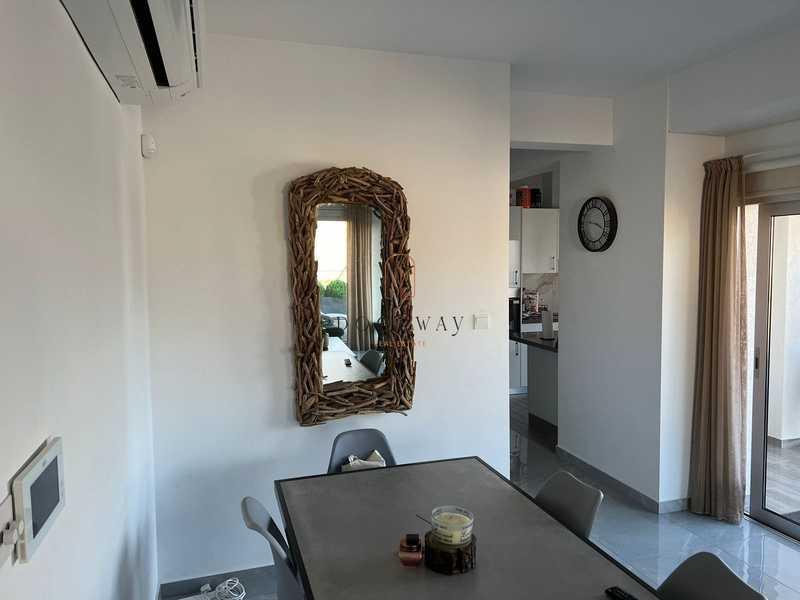 3-bedroom penthouse for sale: https://www.bazaraki.com/adv/5794775_3-bedroom-penthouse-for-sale (www.bazaraki.com)