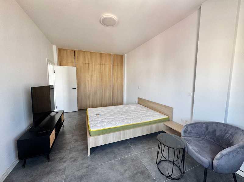2-bedroom apartment to rent: https://www.bazaraki.com/adv/5797076_2-bedroom-apartment-to-rent (www.bazaraki.com)
