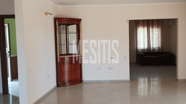 House/Villa For Sale, Lemesos, Souni: https://incyprusproperty.com/property/mesitis/house-villa-for-sale-lemesos-souni-18/ (incyprusproperty.com)