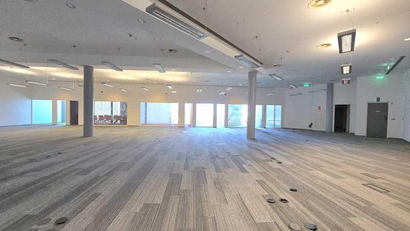 Luxury open plan office 582 sq.m.: https://www.bazaraki.com/adv/5765918_luxury-open-plan-office-582-sq-m (www.bazaraki.com)
