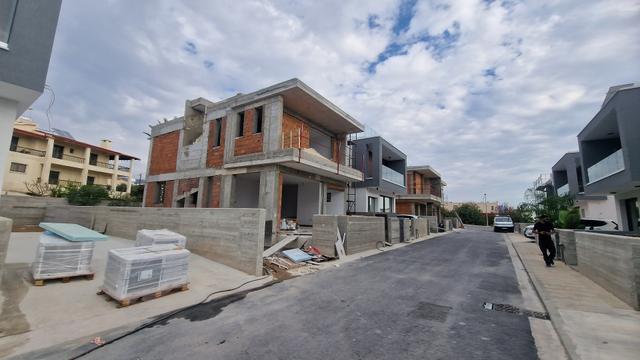 New 3-bedroom house in Paphos № 153079: https://dom.com.cy/en/catalog/sale/153079/ (dom.com.cy)