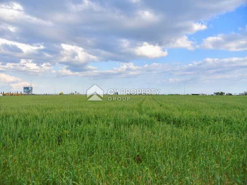 Residential land 8415 m²: https://www.bazaraki.com/adv/5797759_residential-land-8415-m2 (www.bazaraki.com)