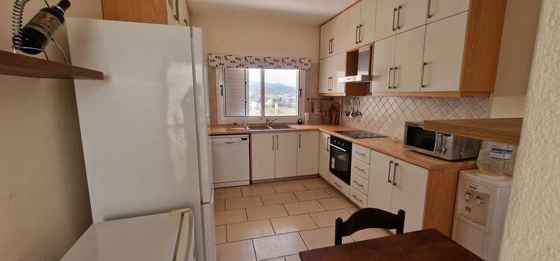 3-bedroom maisonette to rent: https://www.bazaraki.com/adv/5787942_3-bedroom-maisonette-to-rent (www.bazaraki.com)