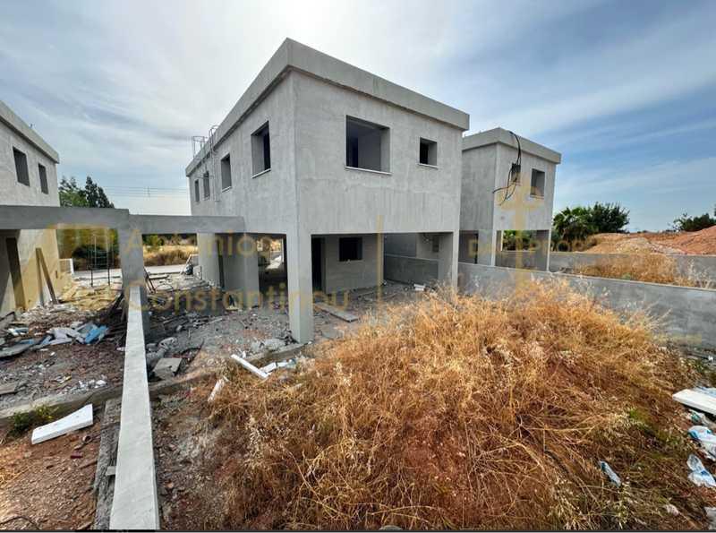 4-bedroom semi-detached for sale: https://www.bazaraki.com/adv/5793124_4-bedroom-semi-detached-for-sale (www.bazaraki.com)