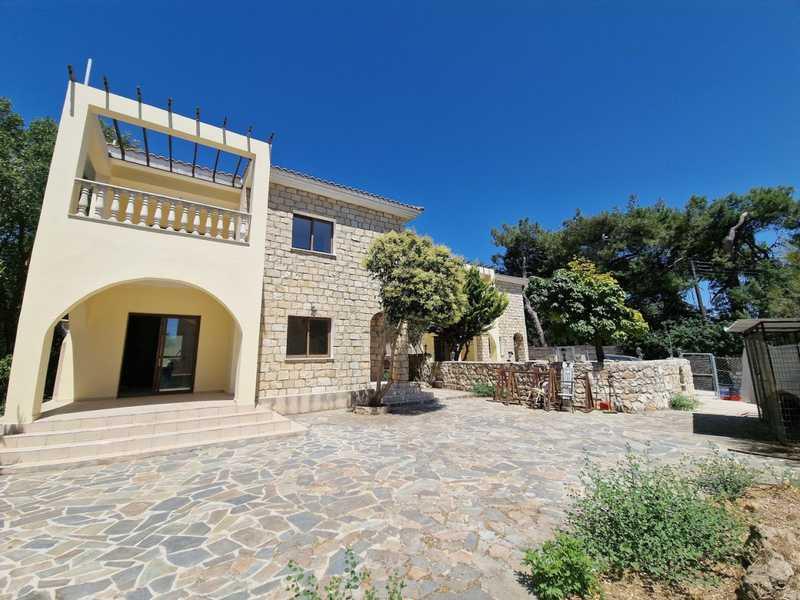 4-bedroom detached house for sale: https://www.bazaraki.com/adv/5799554_4-bedroom-detached-house-for-sale (www.bazaraki.com)