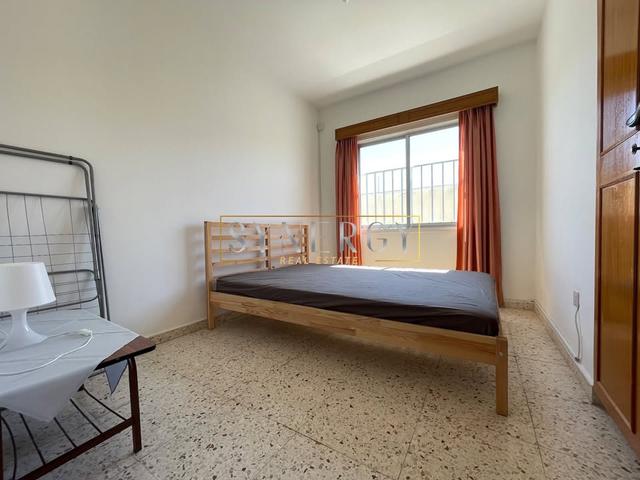 3 beds 1 bath Flat/apartment: https://www.facebook.com/marketplace/item/1659376661364362 (www.facebook.com)