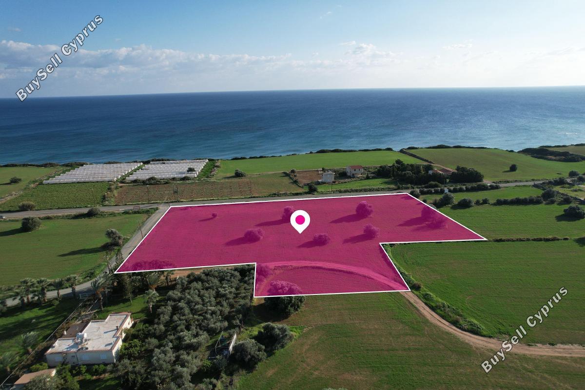 12,320 SQM Residential Land for sale in Agios Theodoros Larnacas, Larnaca: https://www.buysellcyprus.com/property-for-sale/larnaca/agios-theodoros-larnacas/land-for-sale-agios-theodoros-larnacas-larnaca-1095870.html (www.buysellcyprus.com)