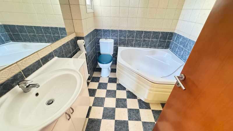 2-bedroom penthouse to rent: https://www.bazaraki.com/adv/5789335_2-bedroom-penthouse-to-rent (www.bazaraki.com)